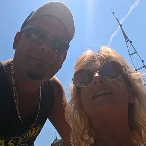 Meet your Posher, Elaine